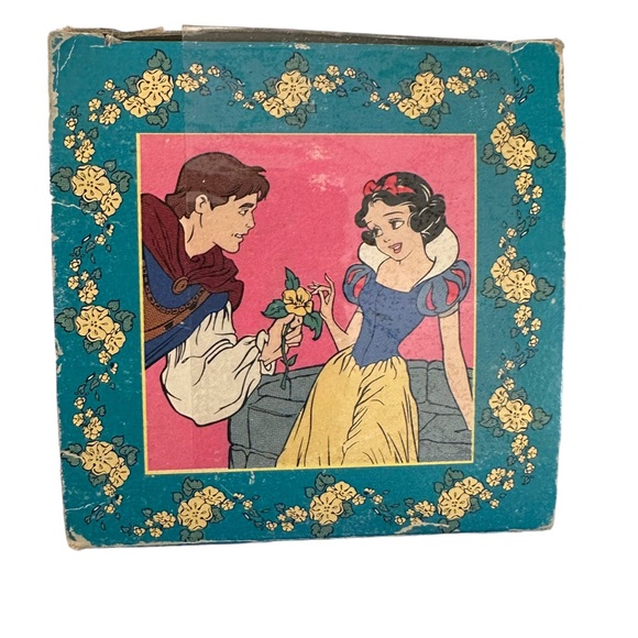 Vintage 1994 Disney Burger King Snow White Collector Series Glass w/original box - Picture 8 of 8